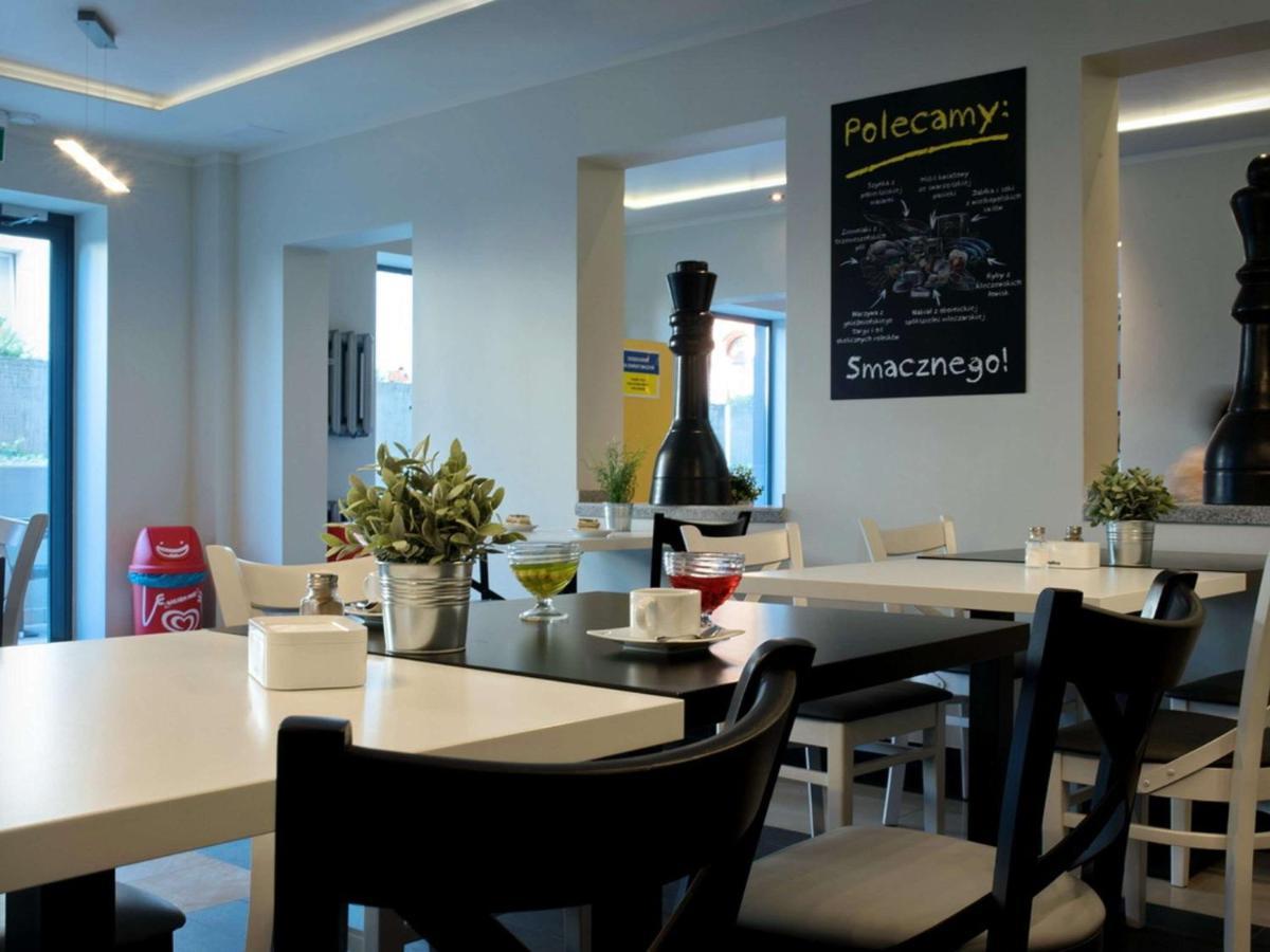 Ibis Styles Gniezno Stare Miasto Exterior foto