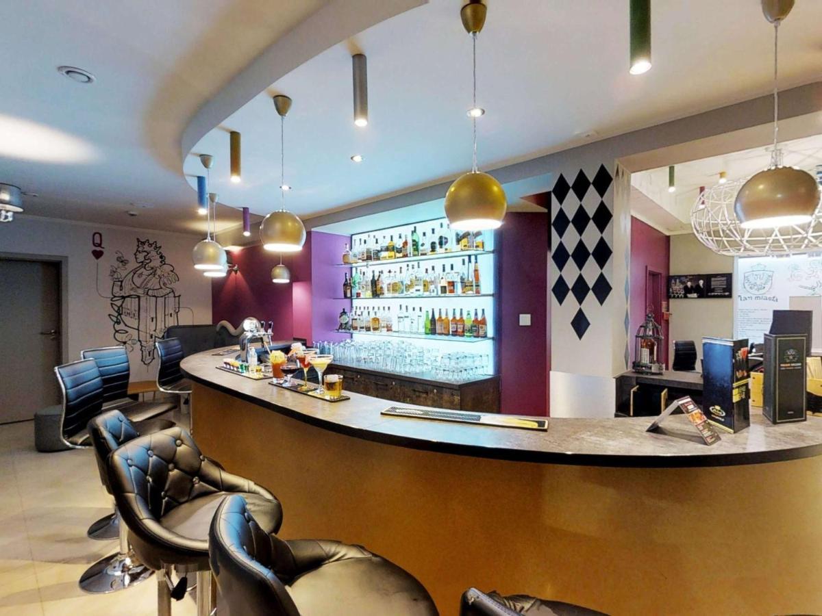 Ibis Styles Gniezno Stare Miasto Exterior foto