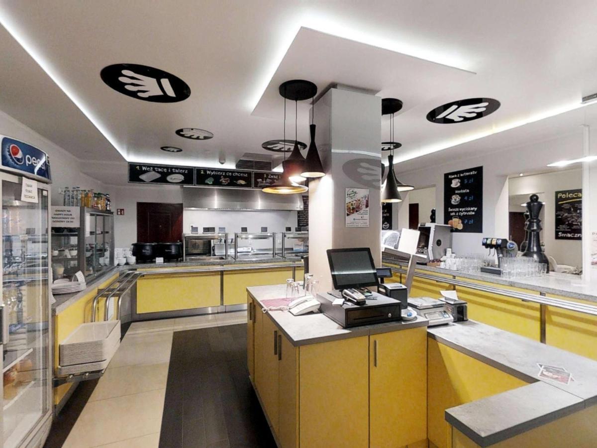 Ibis Styles Gniezno Stare Miasto Exterior foto
