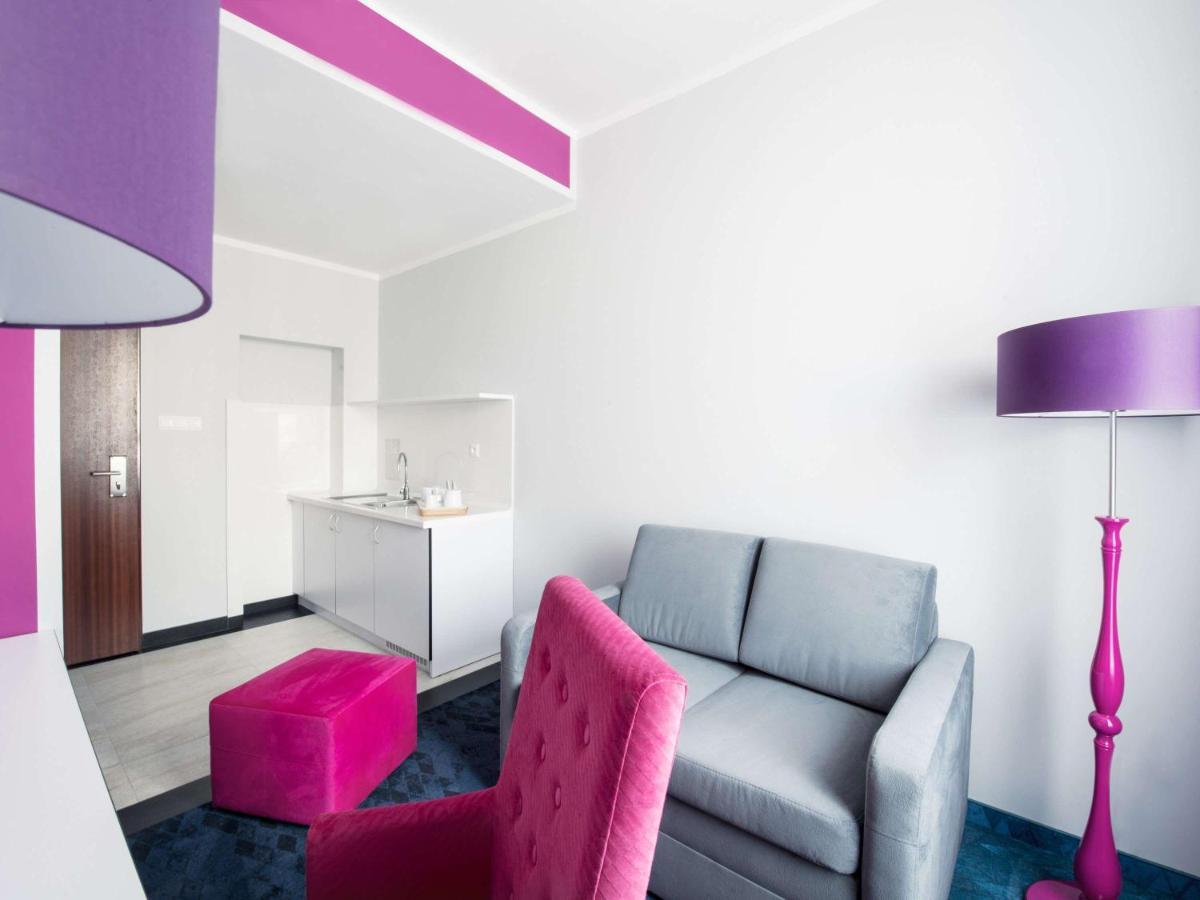 Ibis Styles Gniezno Stare Miasto Exterior foto