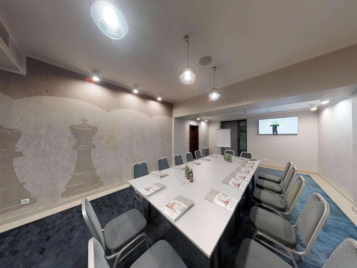Ibis Styles Gniezno Stare Miasto Exterior foto