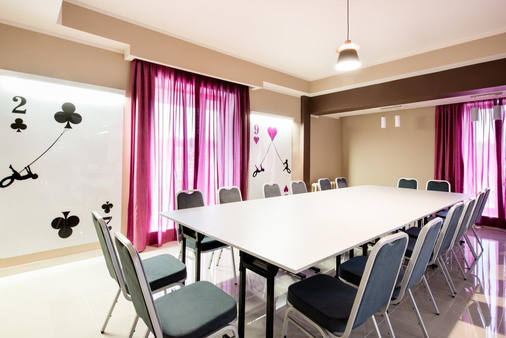Ibis Styles Gniezno Stare Miasto Exterior foto