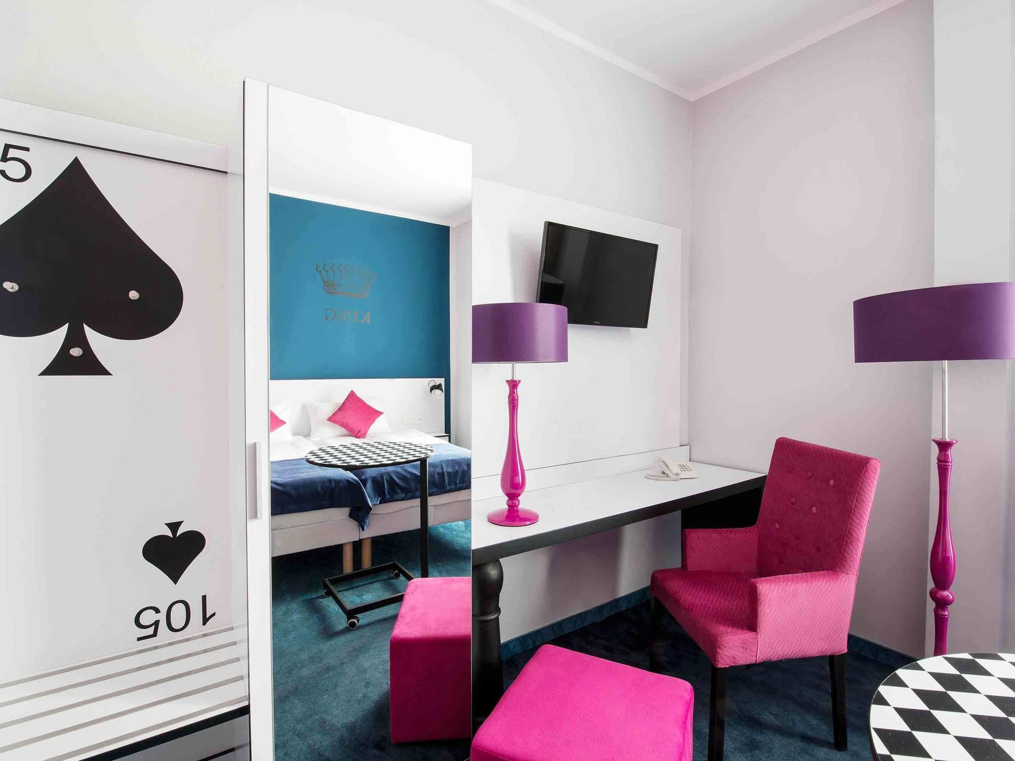 Ibis Styles Gniezno Stare Miasto Exterior foto